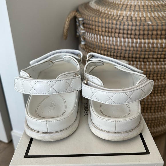 Tony Bianco Hiranni White Sheep Nappa Sandals
Size 40 - Picture 7 of 7